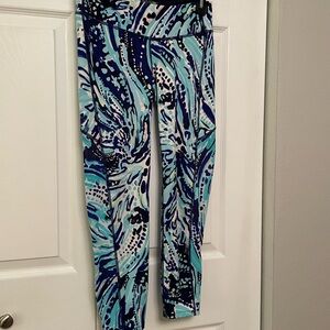 Lilly Pulitzer LUXLETIC Pattern Leggings BRIGHT NAVY CRASH THE BASH Small